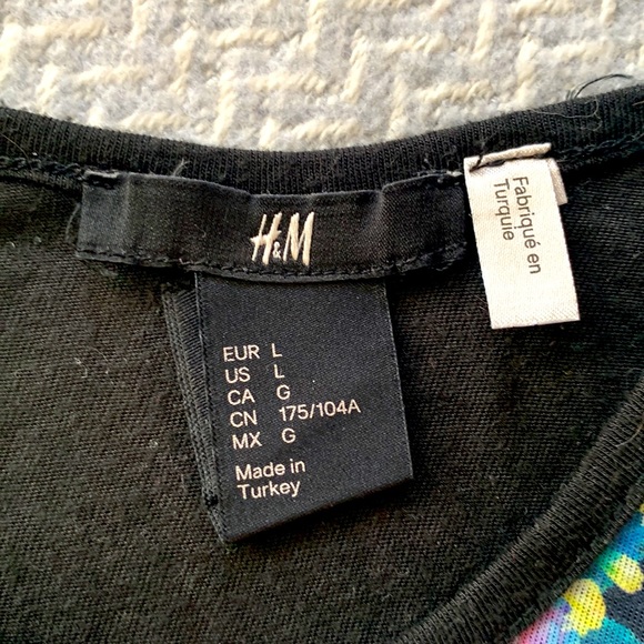 3 for $20 bundle H&M floral front razor zippered black back t shirt. - Picture 5 of 6